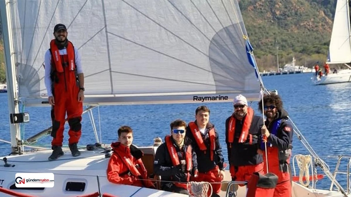 Engelleri sporla aştı: Çanakkale boğazı'nı 10 kez geçti