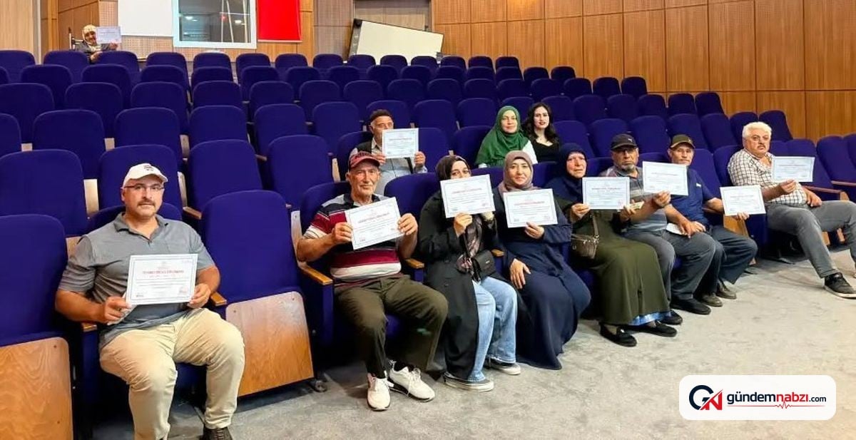 Bayburt Devlet Hastanesi'nde diyabet okulu eğitimleri tamamlandı