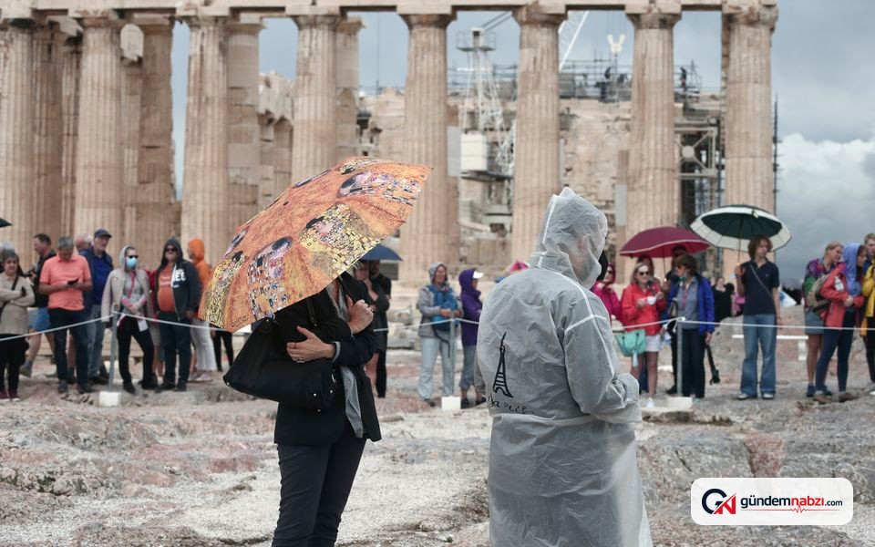 Yıldırım isabet eden eski Akropolis bekçisine tazminat