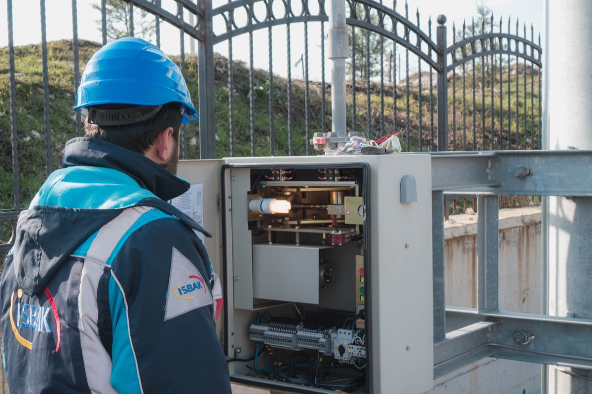 Karabük'te elektrik akımına kapılan işçi hayatını kaybetti