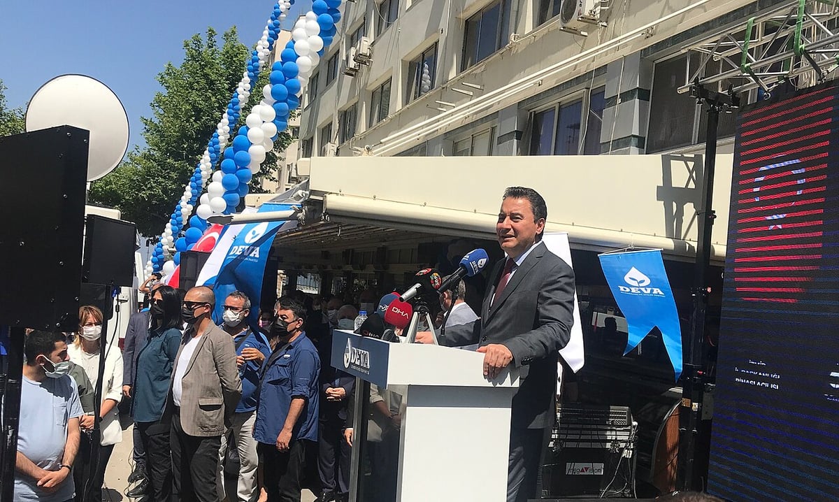 Babacan'dan çerçeve yasa uyarısı: Uygulamada dikkat edilmesi gerekiyor