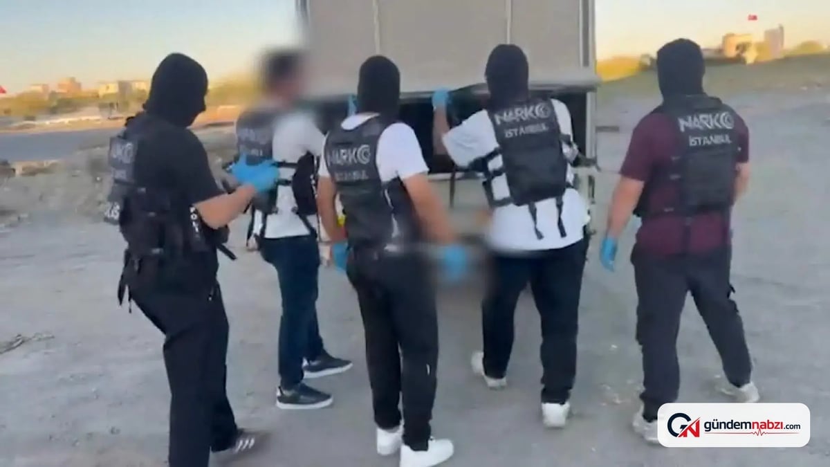 Zeytinburnu'nda Araçta 83 kilogram skunk ele geçirildi