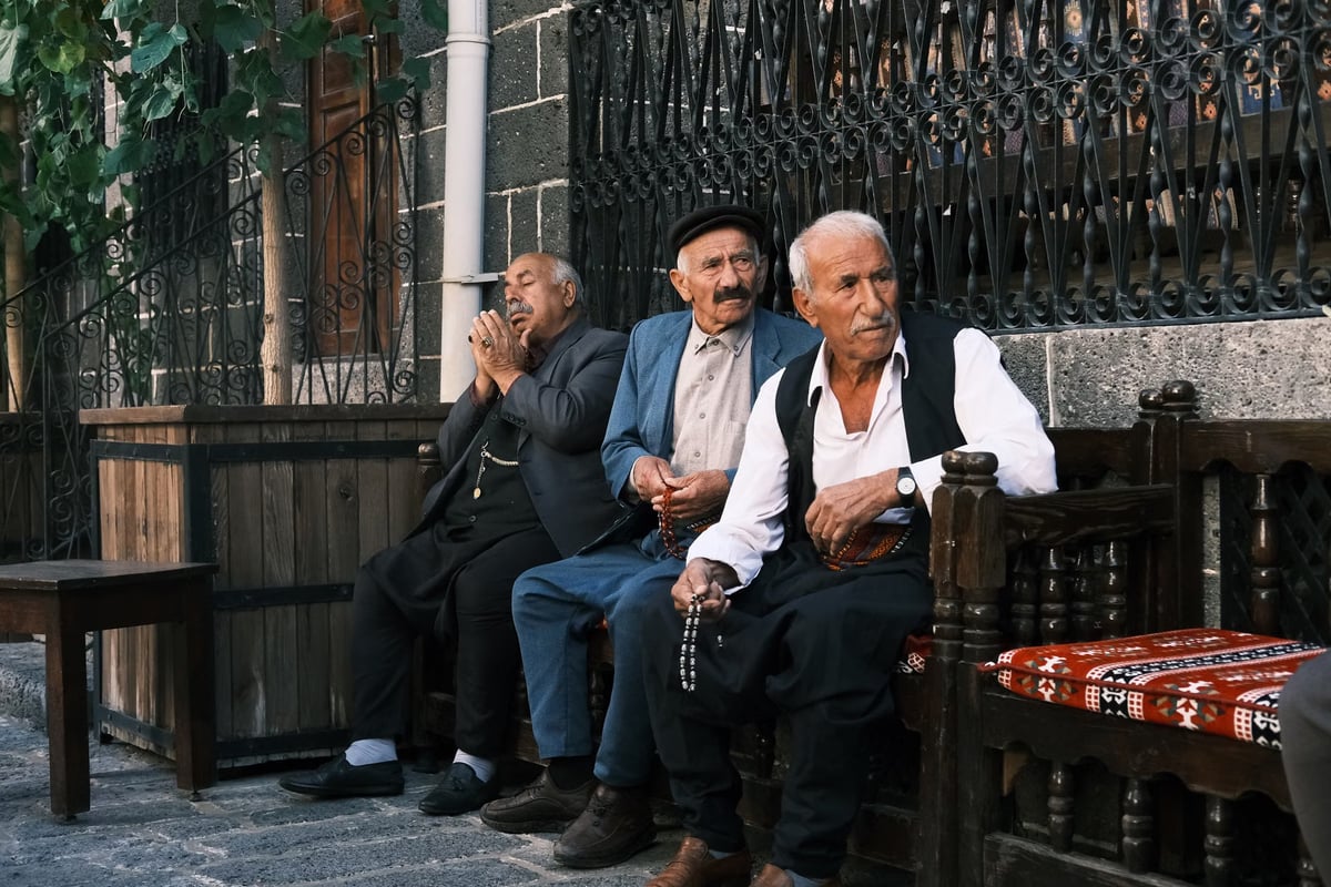 Isparta'da emekliler geçim Sorunlarını anlattı