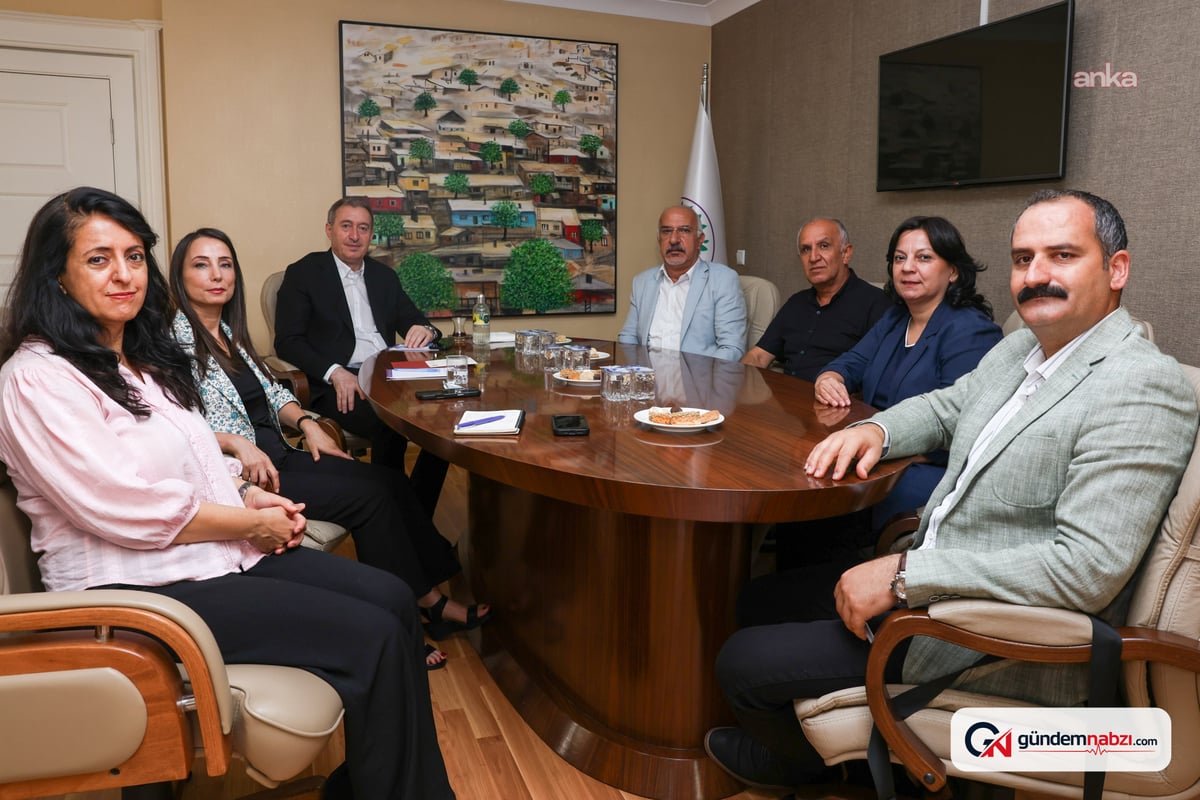 Eğitim-Sen'den DEM Parti'ye ziyaret