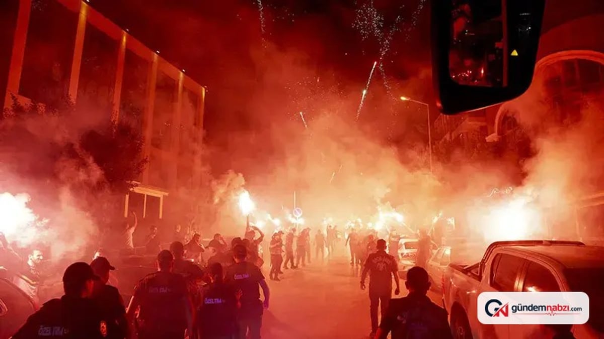 Fenerbahçe kafilesi Ankara'ya gitti, taraftarlar karşıladı
