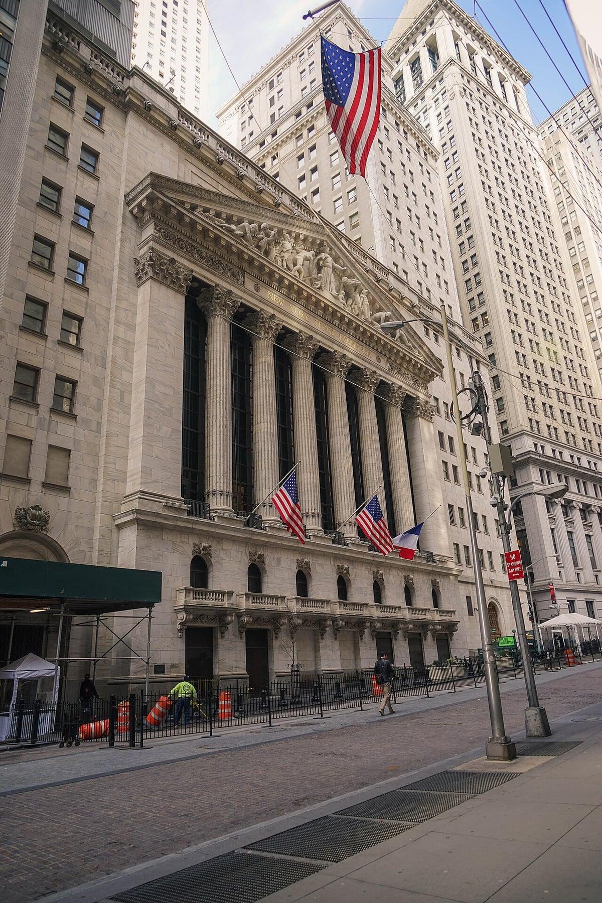 Borsa yükselişle kapandı: Dow 53 bin puanı aştı