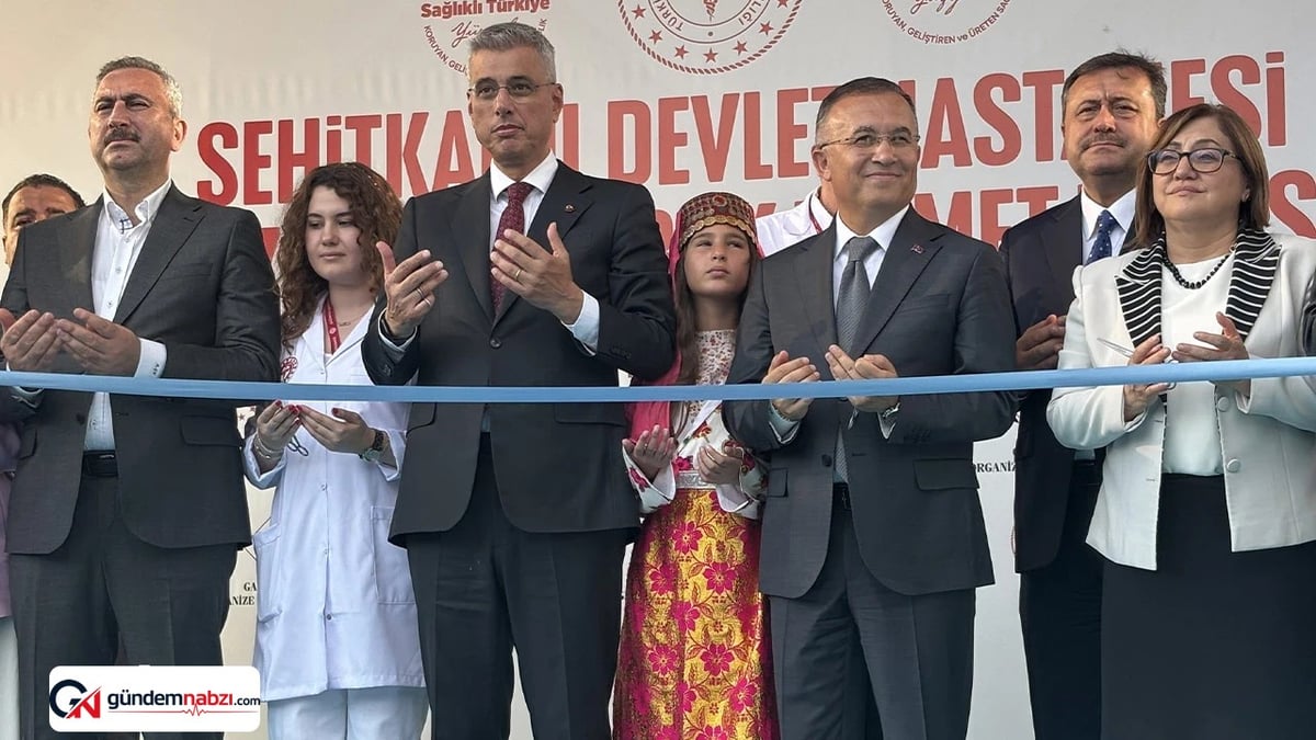 Sağlık Bakanı Memişoğlu Gaziantep'te ek bina açılışını yaptı