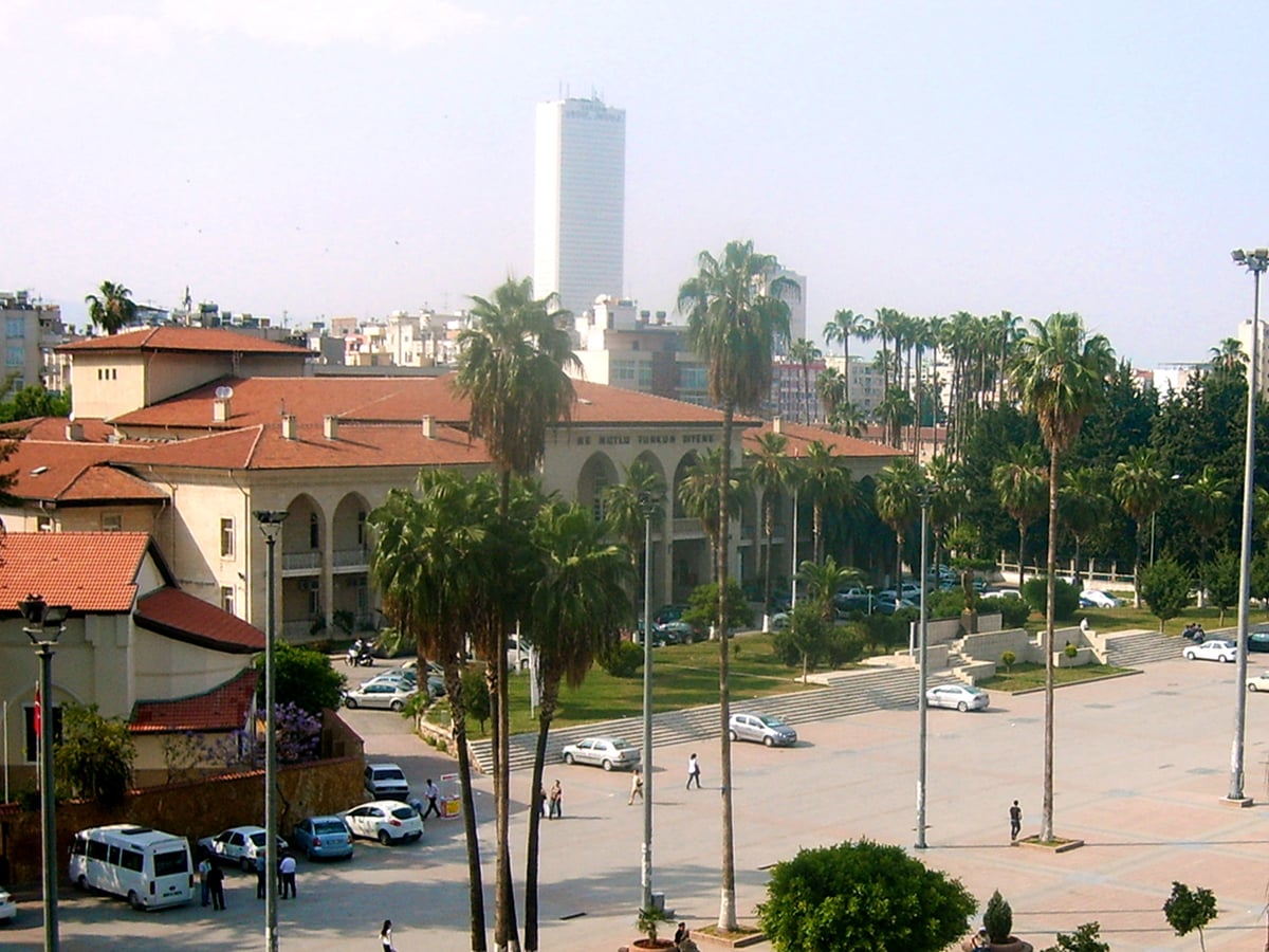 Mersin'de 530 yıllık vakıf geleneğiyle 25 çocuk sünnet oldu