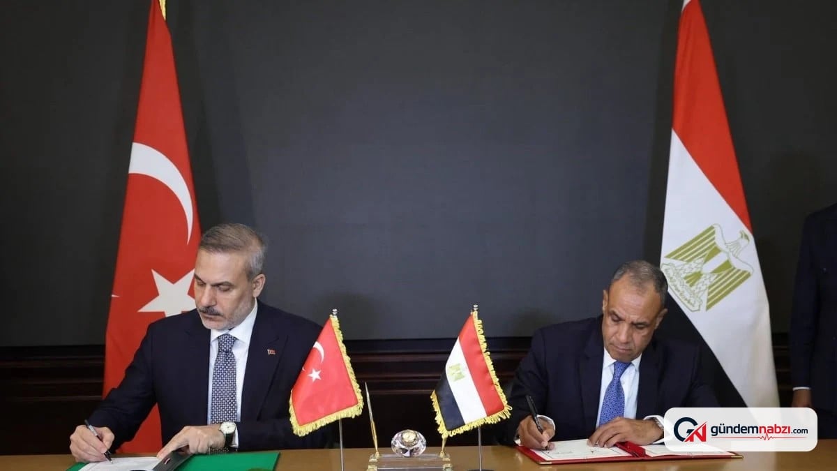 Hakan Fidan, Mısır'da iş birliği için üç belge imzaladı