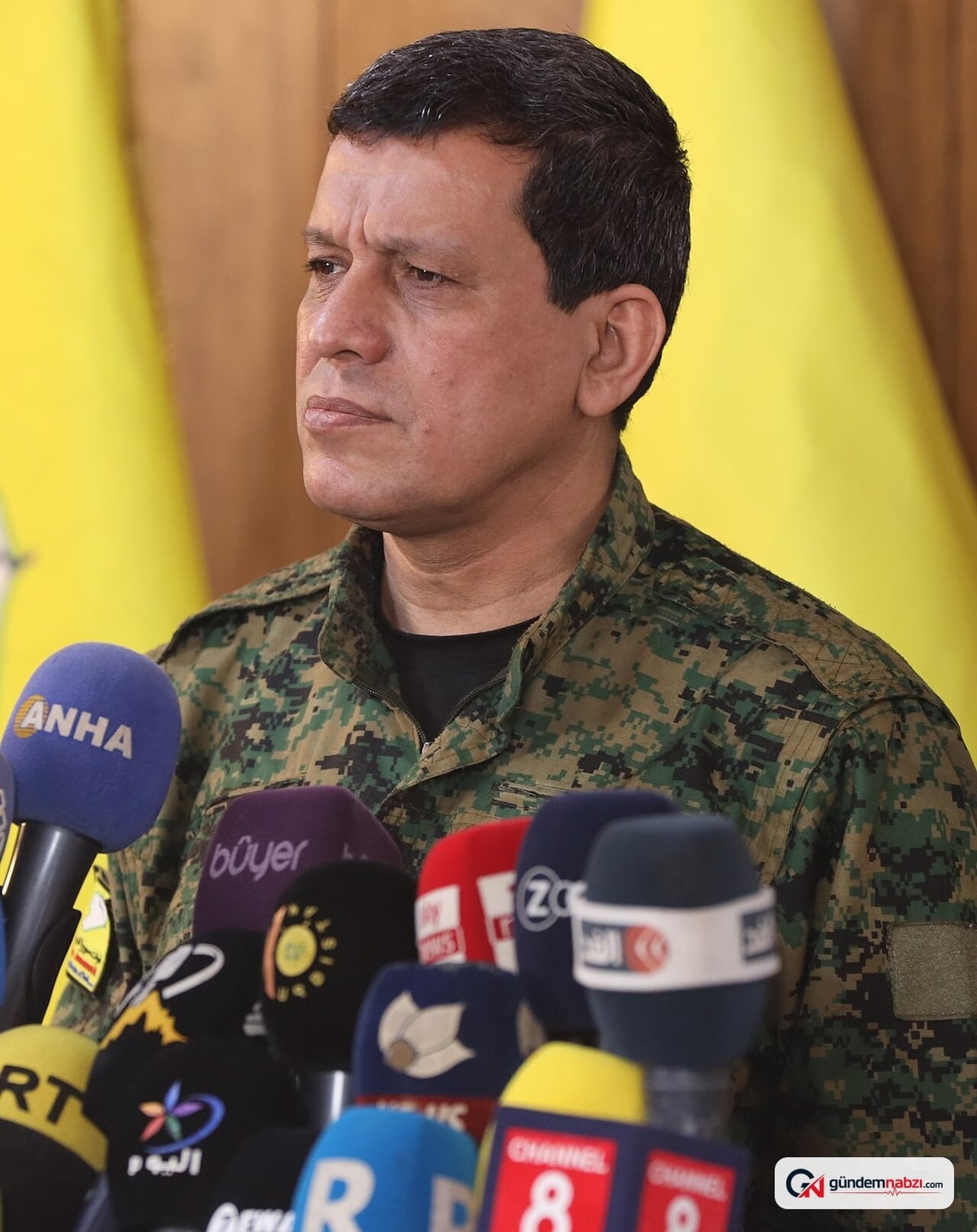 Suriye'de terör örgütü YPG kendini feshetti