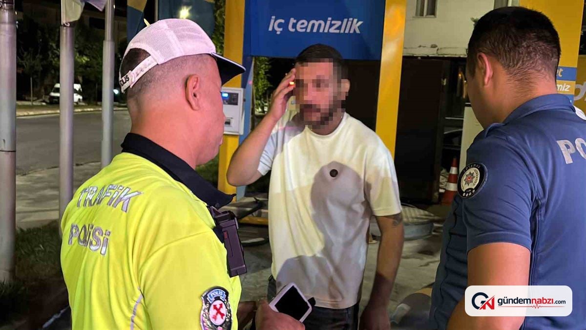 Aksaray'da alkollü sürücü park halindeki araca çarptı
