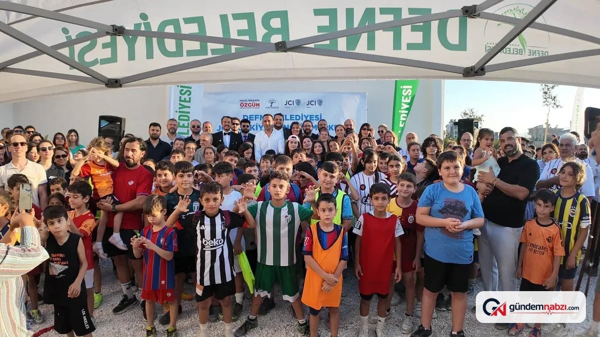 Hatay'da Defne Belediyesi JCI Türkiye Gençlik merkezi açıldı