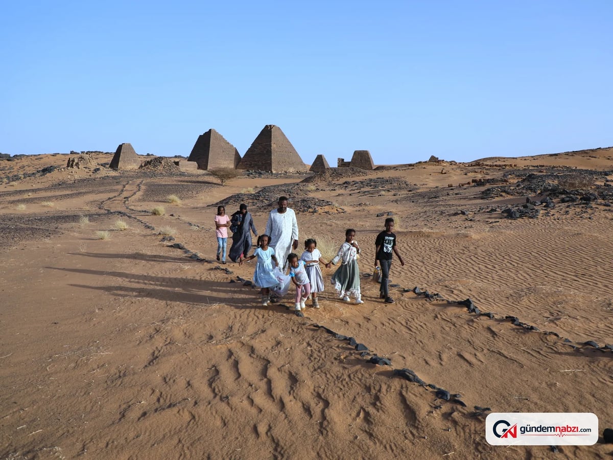 Sudan'daki tarihi Meroe piramitleri savaş nedeniyle yıkılma tehlikesiyle karşı karşıya