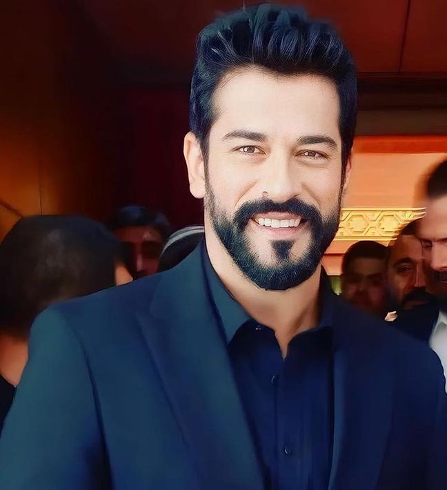 Burak Özçivit kilo görüntüsünün ardından yeniden spora başladı