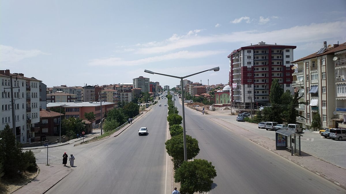 Kırıkkale'deki iş merkezinde çıkan silahlı kavgada 1 yaralı