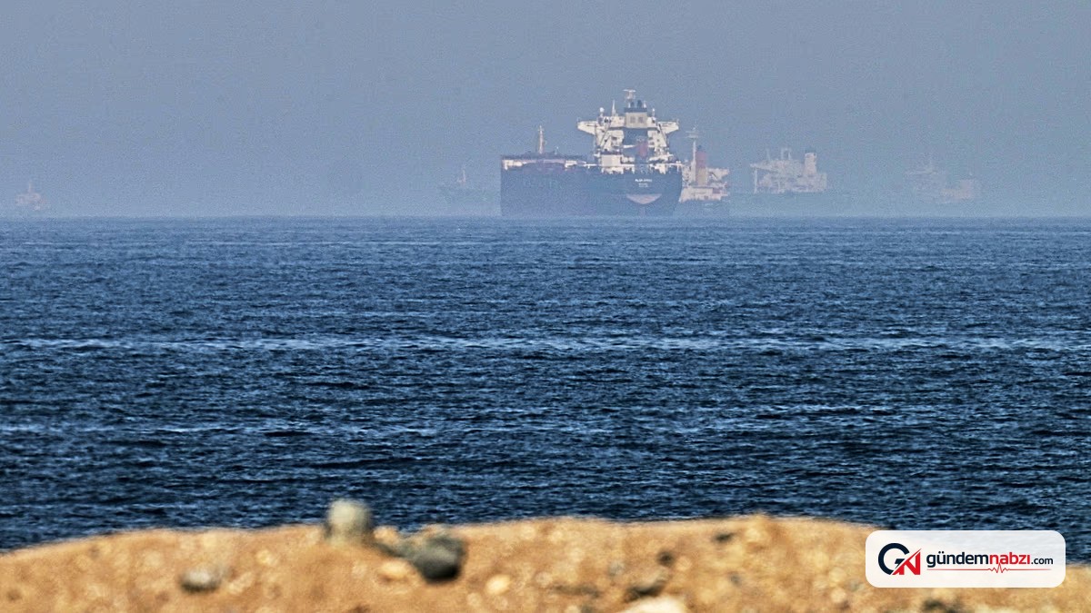 Hürmüz boğazı yakınındaki iki tanker saldırıya uğradı