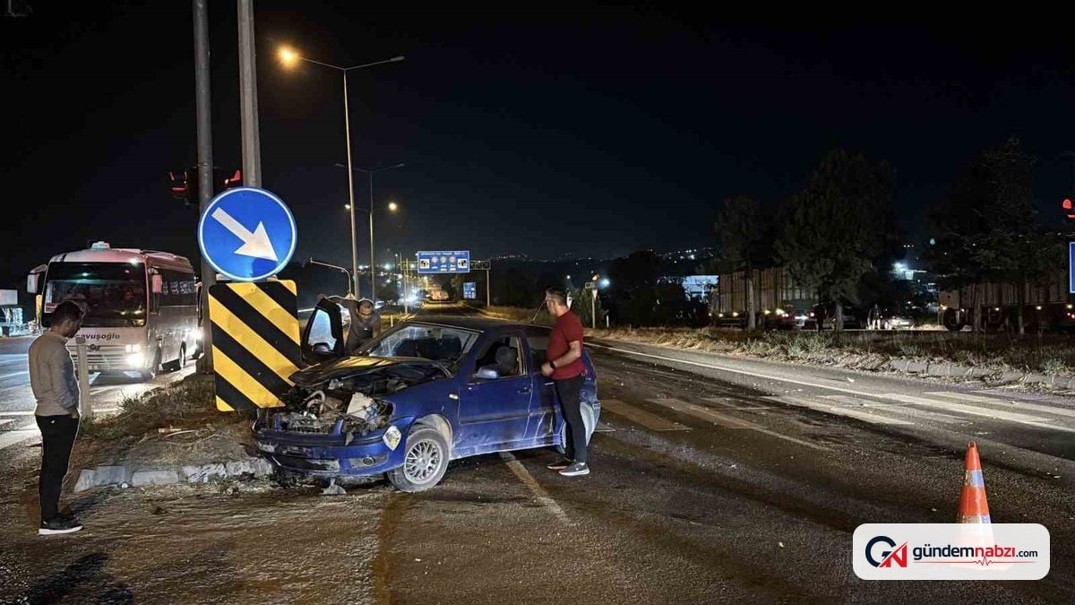 Bolu'da otomobil ile kamyon çarpıştı