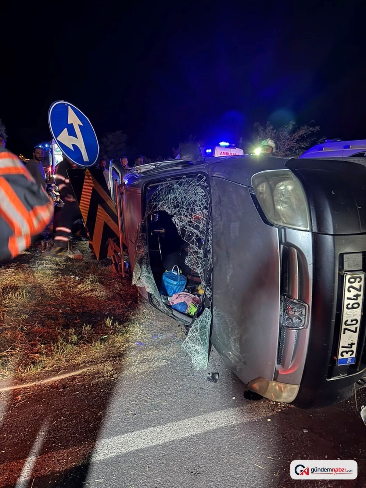 Çankırı'da iki hafif ticari aracın çarpışmasında 9 kişi yaralandı