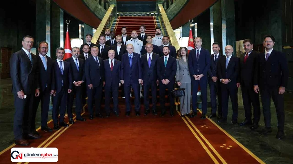 Erdoğan, Süper Lig'e çıkan üç kulübün temsilcilerini kabul etti
