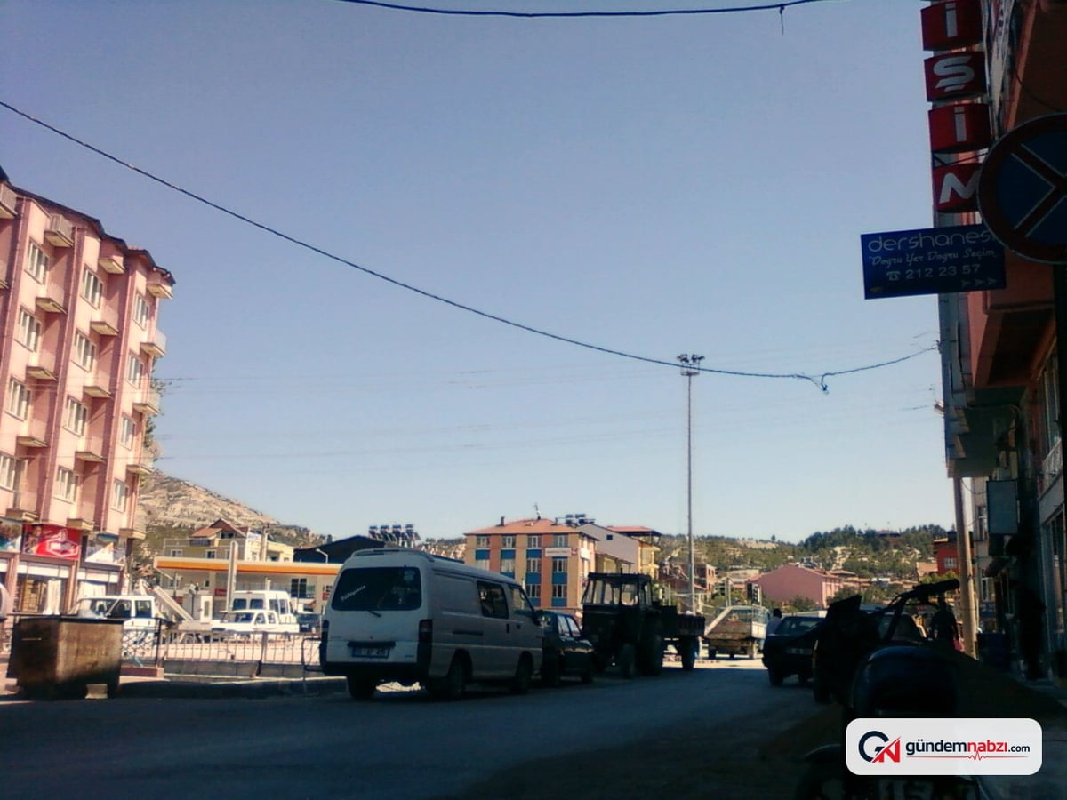 Burdur'da otomobil takla attı: 4 kişi yaralandı