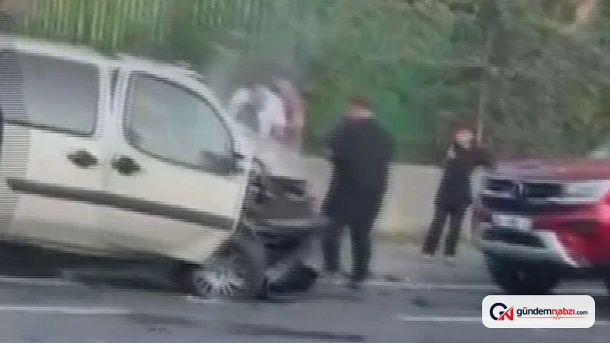 İstanbul'da kontrolden çıkan otomobil üç araca çarptı