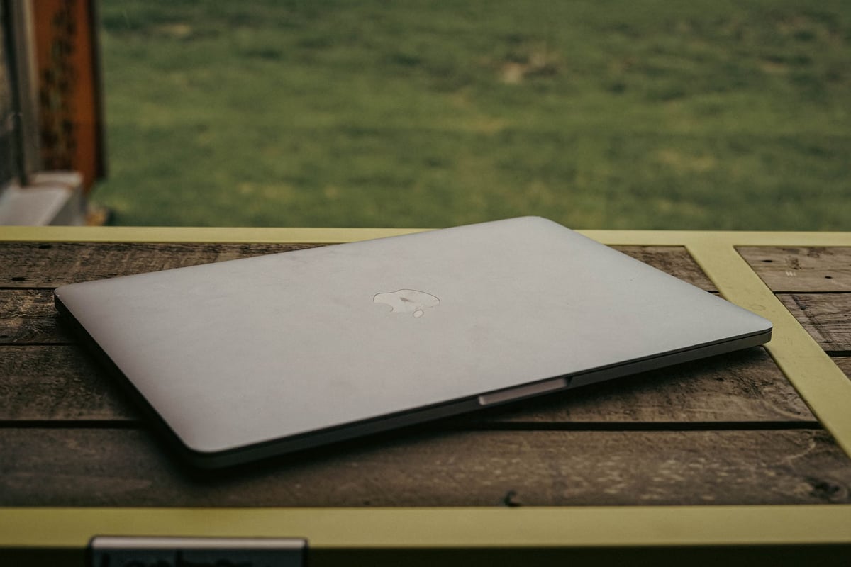 Bellek sıkıntısı MacBook Air teslimatlarını geciktiriyor