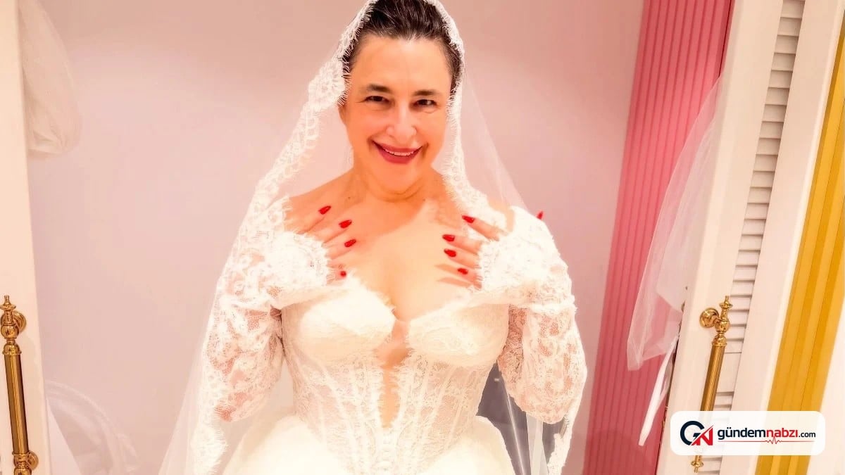 Esra Dermancıoğlu'ndan estetik itirafı: Çenesini yaptırmayı düşünüyor