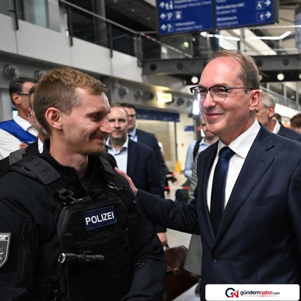 Almanya İçişleri Bakanı Dobrindt: Hibrit savaş günlük tehdit