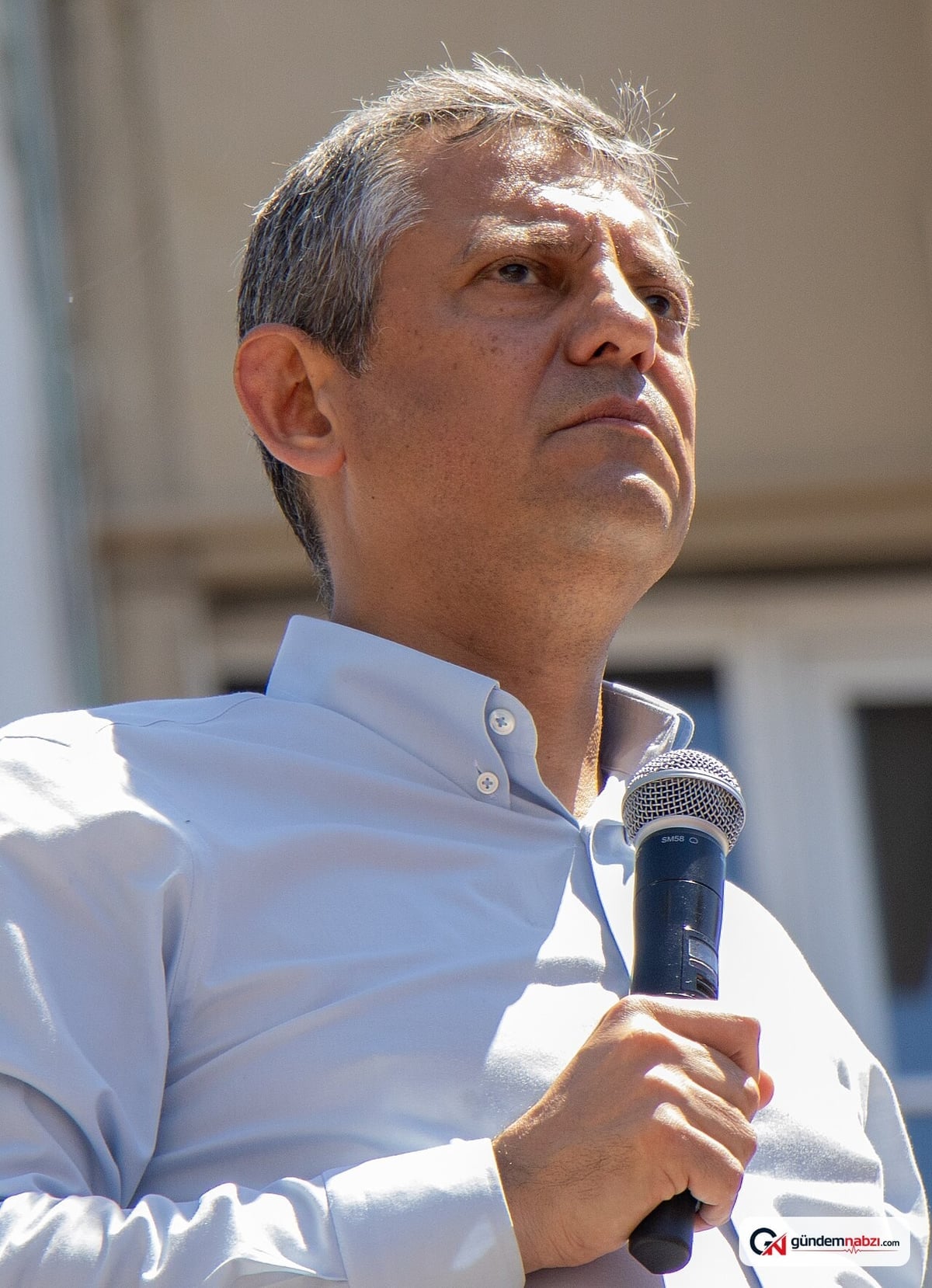 Özgür Özel kürsüden indi; Yeni Parti vekilleri oylarını açıklıyor