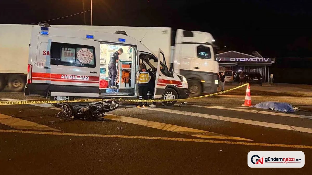 Adana'da motosiklet ve otomobil çarpıştı: 24 yaşındaki genç hayatını kaybetti