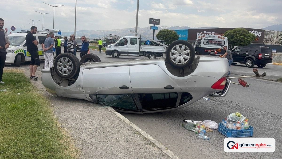 Erzincan'da otomobil takla attı, 2 yaralı hastaneye kaldırıldı