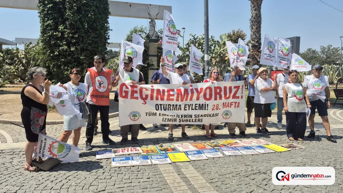 İzmir'de emeklilerden eylem: Sadaka değil toplu sözleşme