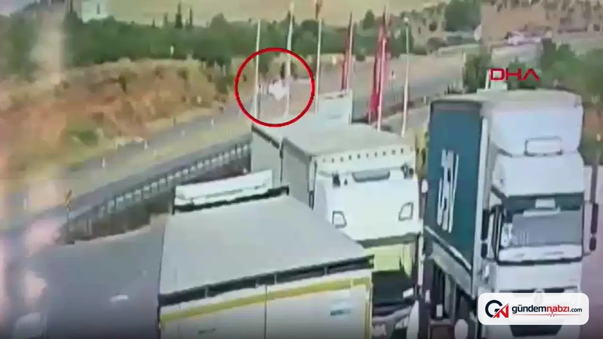 Gaziantep'teki 3 ölümlü kazanın güvenlik kamerası görüntüsü ortaya çıktı