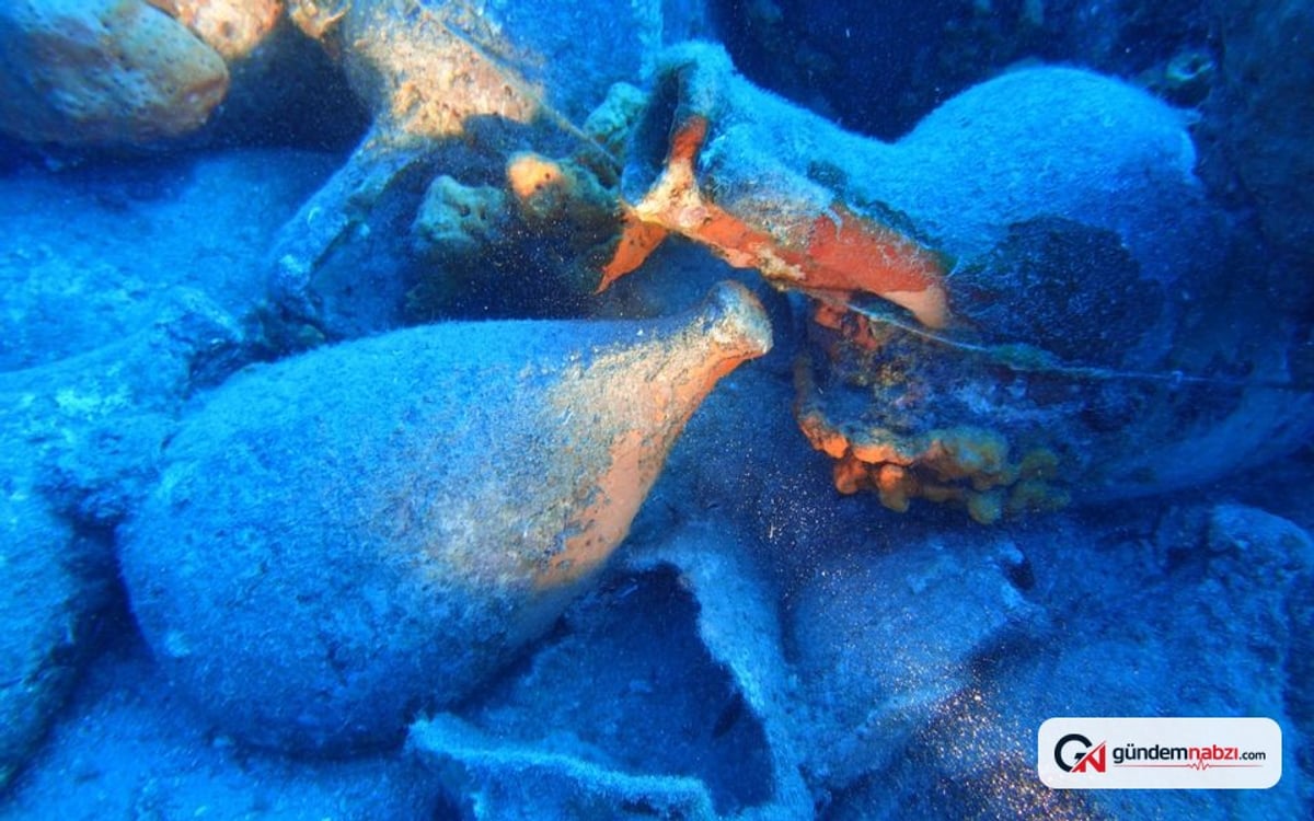 Andros adası açıklarında antik kargo gemisi bulundu