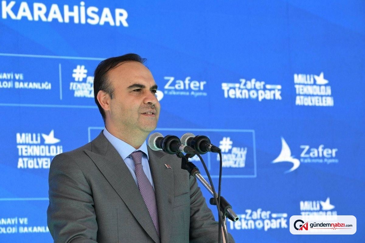 Bakan Kacır, Afyonkarahisar'da sanayi yatırımlarını açıkladı