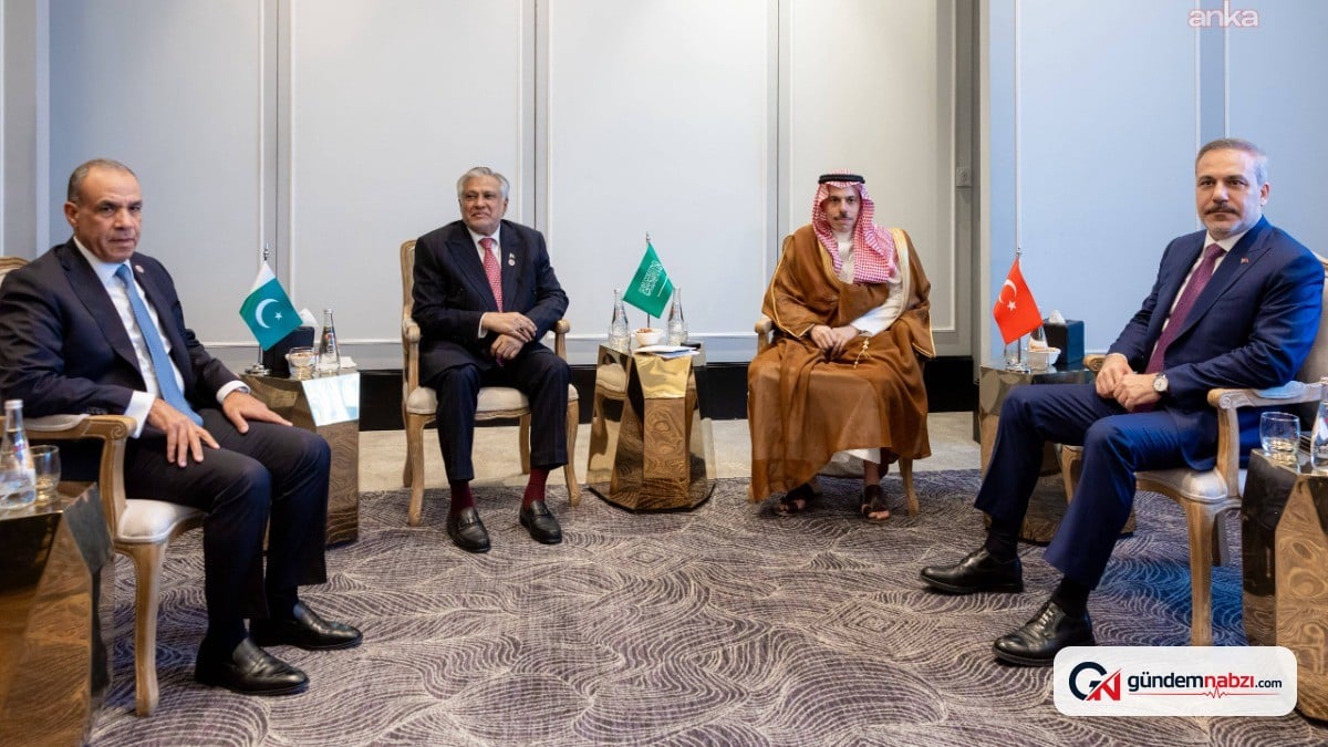 Hakan Fidan, Türkiye-Mısır-Pakistan-Suudi Arabistan Dışişleri Bakanları toplantısı'na katıldı
