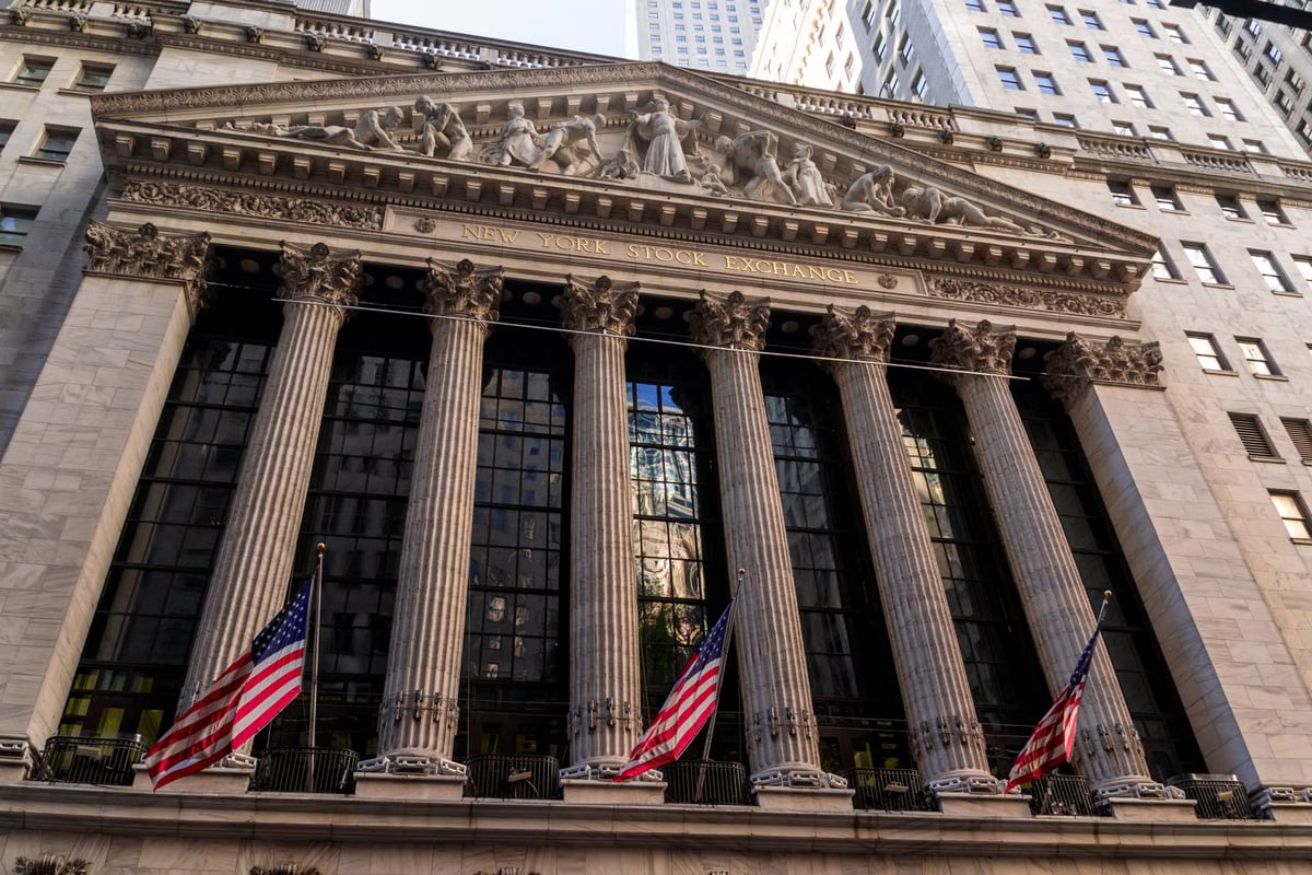New York borsası açılışta karışık seyir izledi
