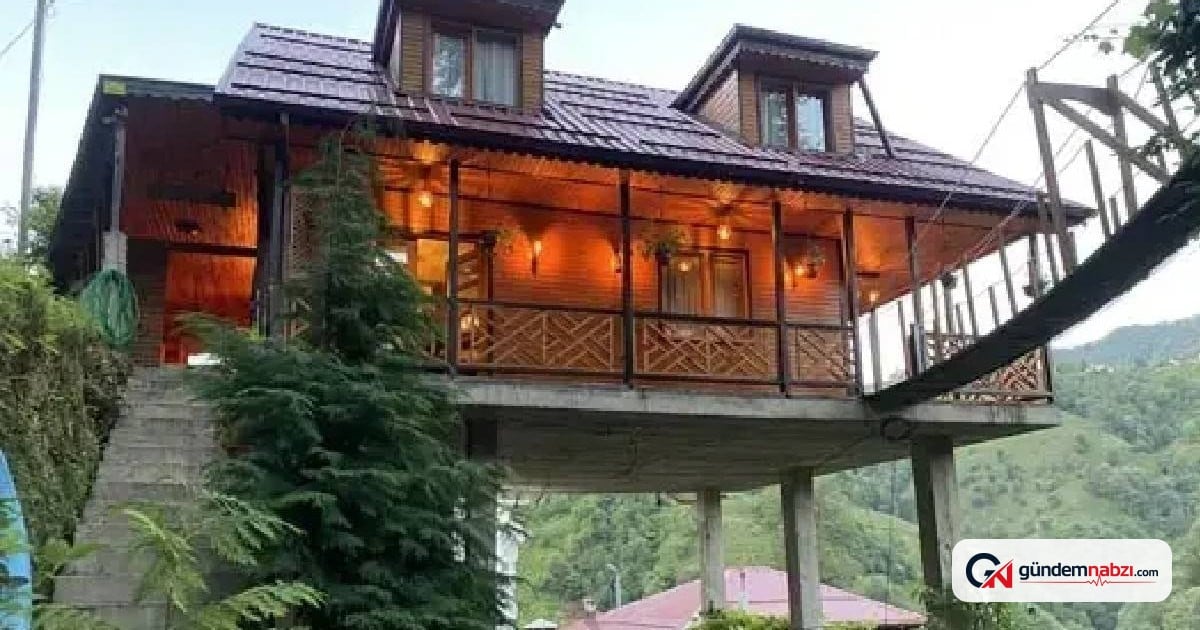 Arazisinden yol geçen ev sahibi, konutunu havaya kaldırdı