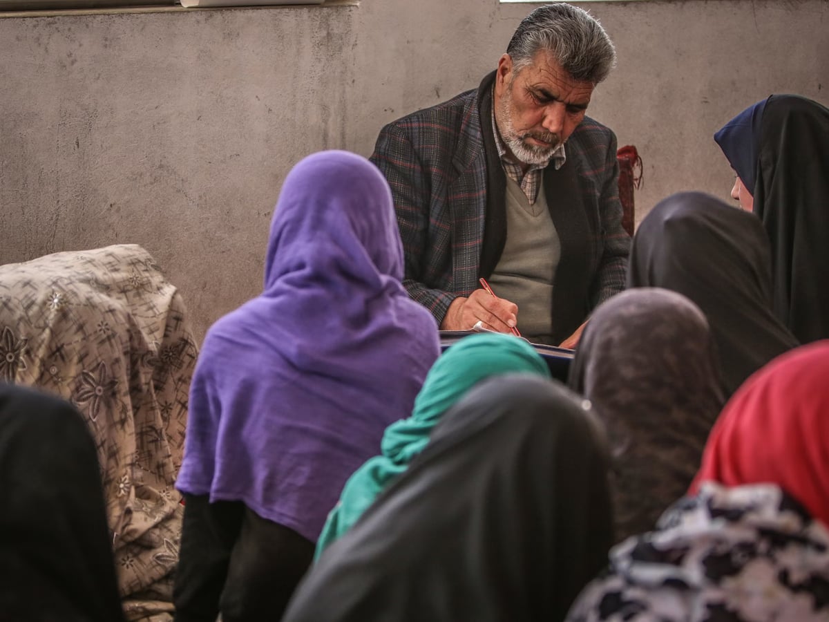 Eğitim hayalleri sona erdi: Taliban'ın kadınlara yönelik baskıları