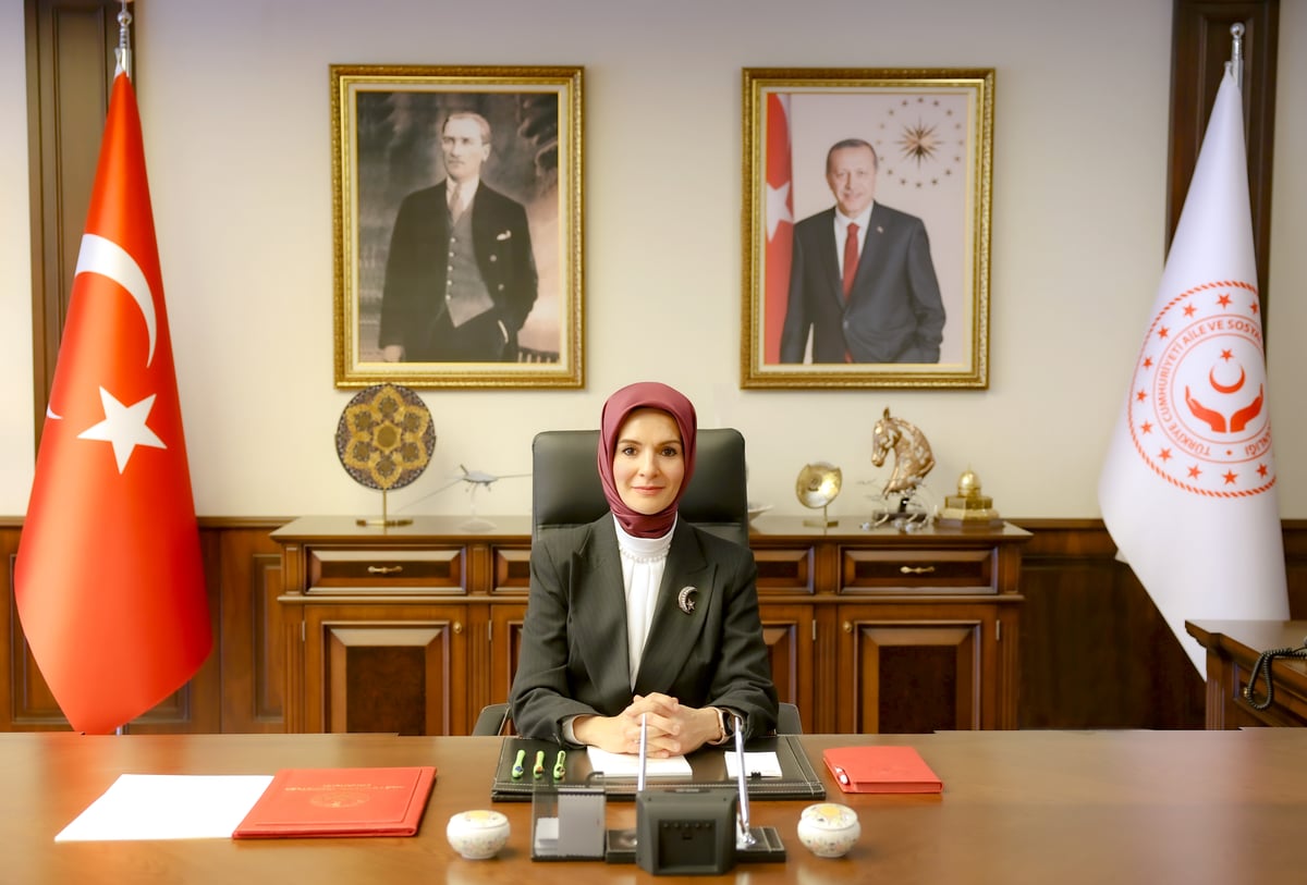 Bakan Göktaş'tan sosyal medya freni uyarısı: 15-18 yaş grubu hedefte