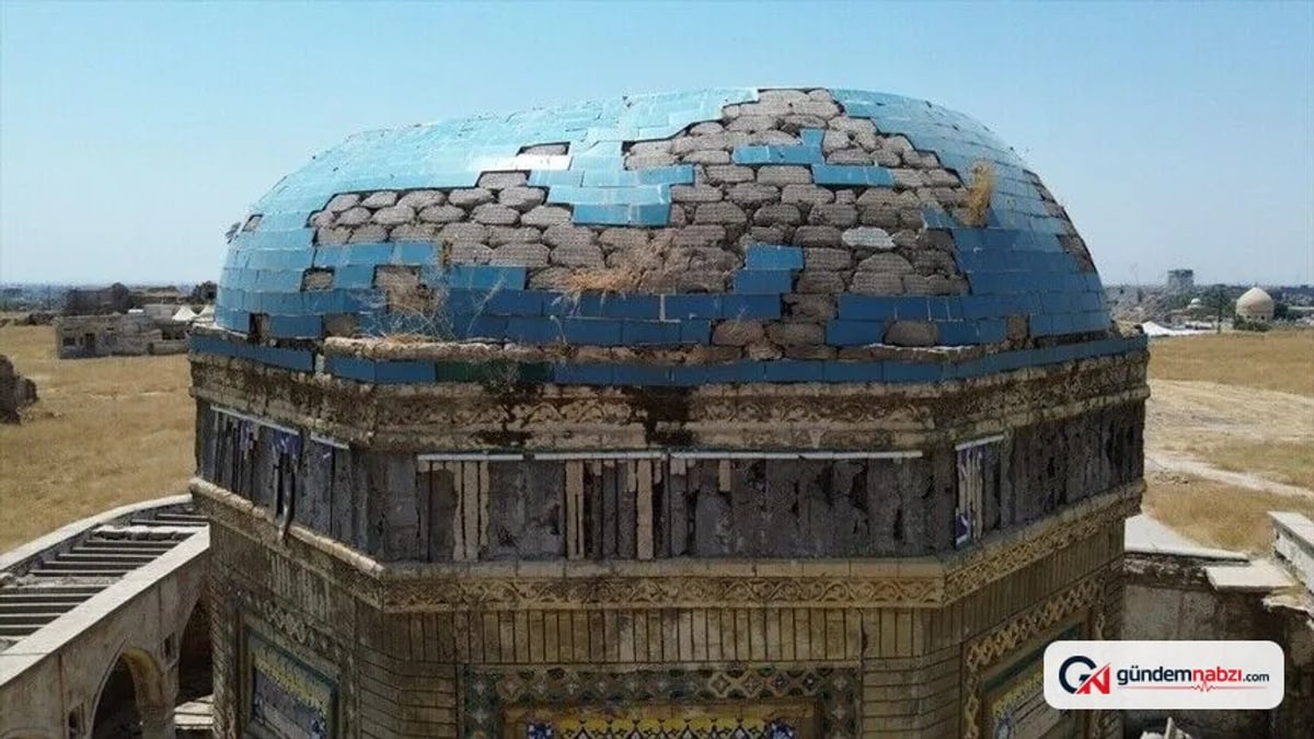 Irak Kerkük'teki Selçuklu Eseri Gök Kümbet yıkılma tehlikesiyle karşı karşıya