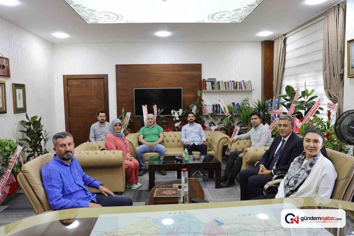 AK Parti heyeti Ağrı Milli eğitim müdürü Çakan’ı tebrik etti