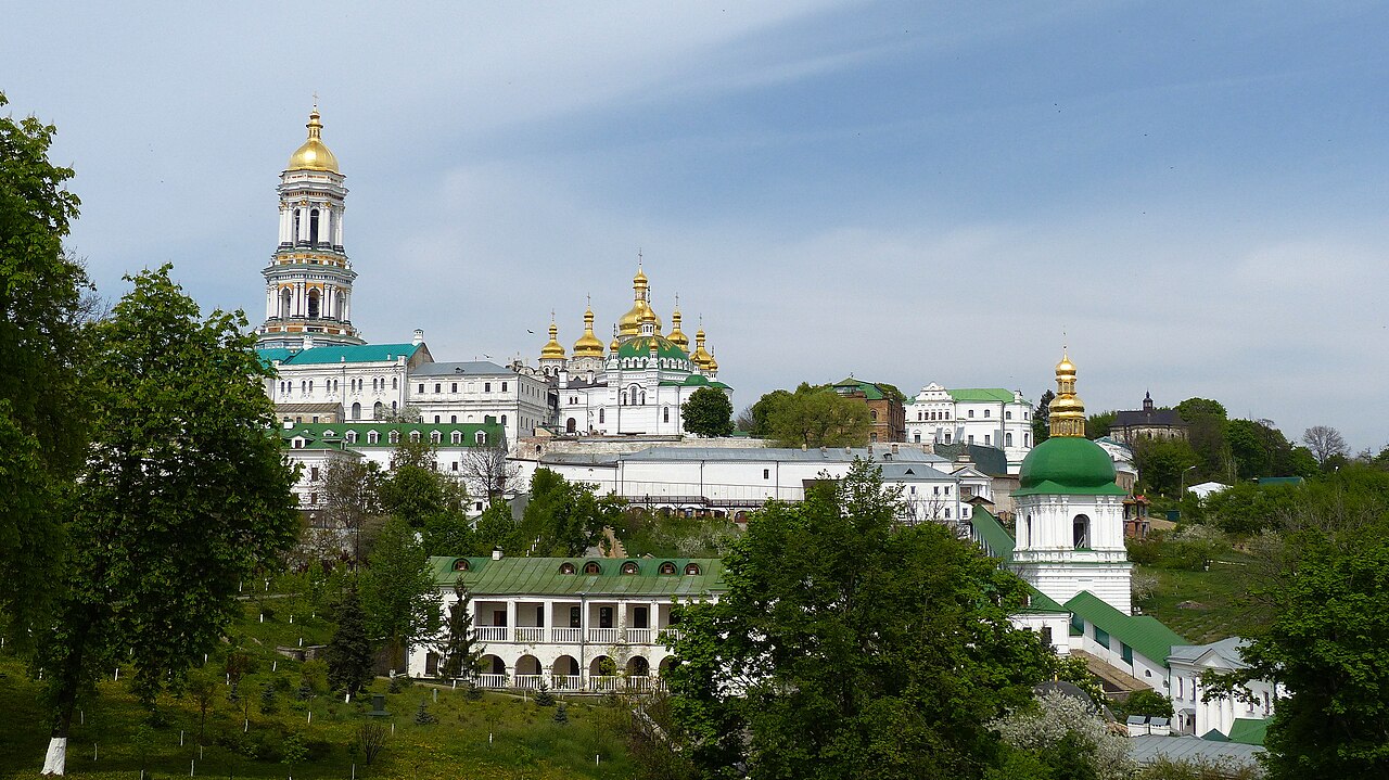 Rusya'nın Kiev'e düzenlediği balistik füze saldırısında 9 kişi öldü