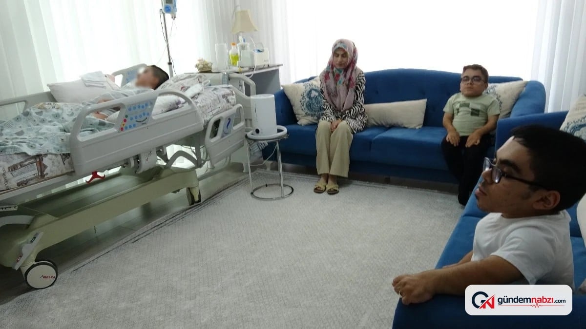 Malatya'da anne Sevim Akın üç engelli evladına bakıyor