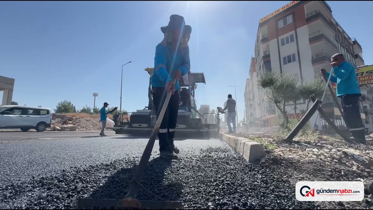 Adıyaman'da asfalt çalışmalarını inceleyen Tutdere bilgi aldı