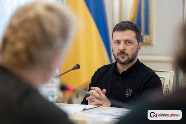 Ukrayna'da eski Yetkili: Zelenski savaşın Faydalarını görüyor