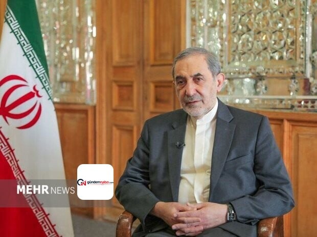 Ali Akbar Velayati: Yabancı güçler bölgeden çıkmalı