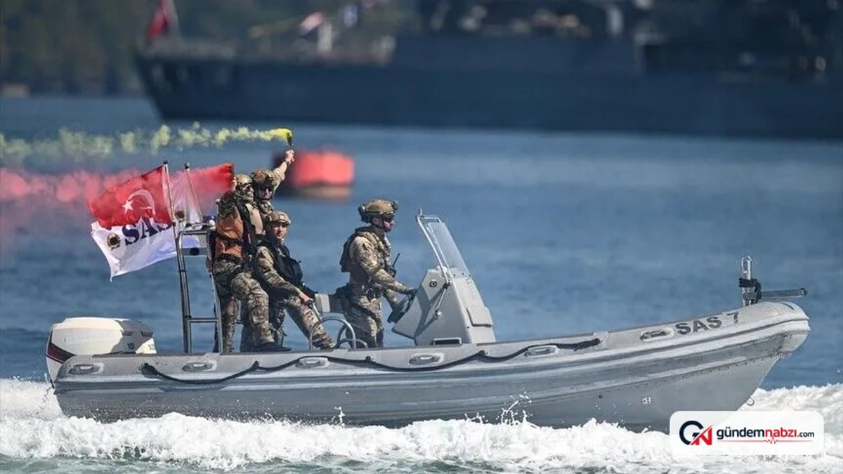 SAT ve SAS komandoları TEKNOFEST Mavi Vatan'da Gösteri düzenledi