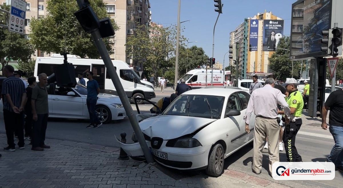 Konya'da kavşak kazası: 1'i çocuk 6 yaralı