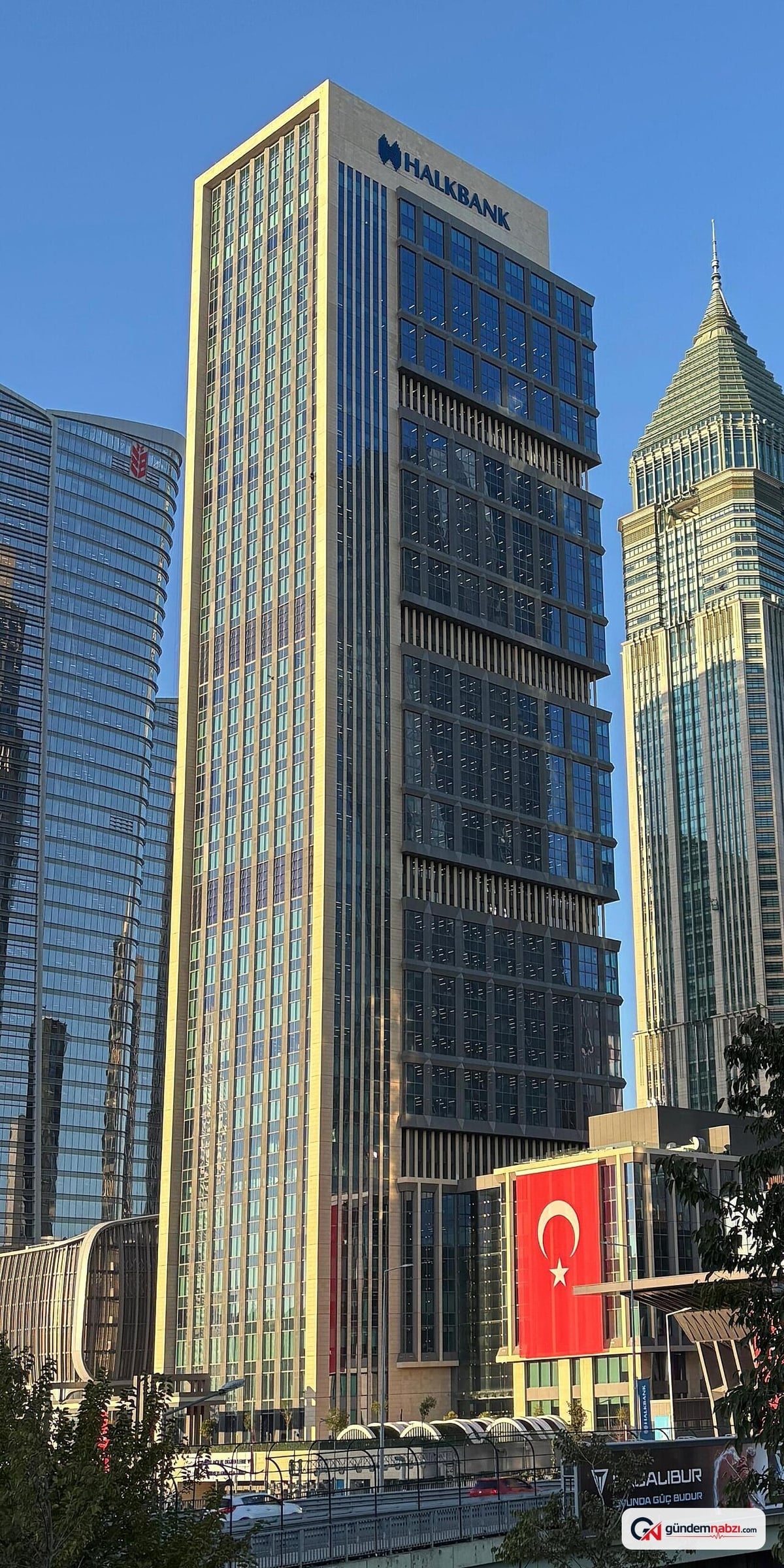 Halkbank sermayesini yüzde 25 artırmak için başvurdu